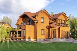 Energijska učinkovitost lesenih hiš v praksi Energijsko učinkovita lesena hiša